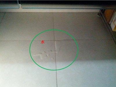 美缝施工遇到凸起和气泡,专业美缝师傅都这样(图3) 美缝施工遇到凸起和气泡,专业美缝师傅都这样(图3)