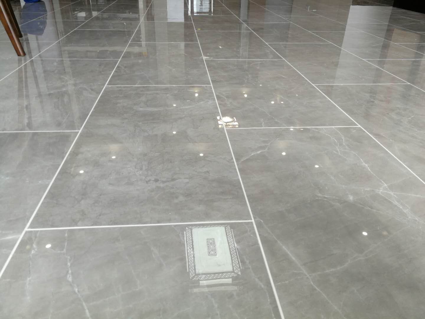 正确美缝施工要如何操作才是对的?(图1) 正确美缝施工要如何操作才是对的?(图1)